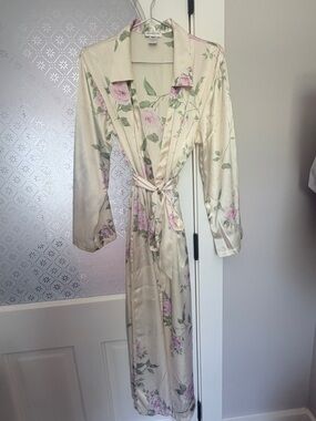 Vintage Jones New York Floral Nightwear/Dress Women's Satin Robe Sz M/L